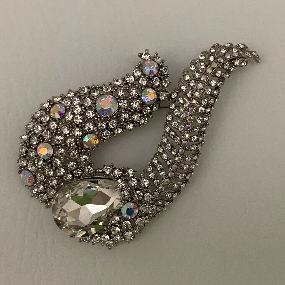 Brooch Pin‎ Clear Iridescent Silver-tone